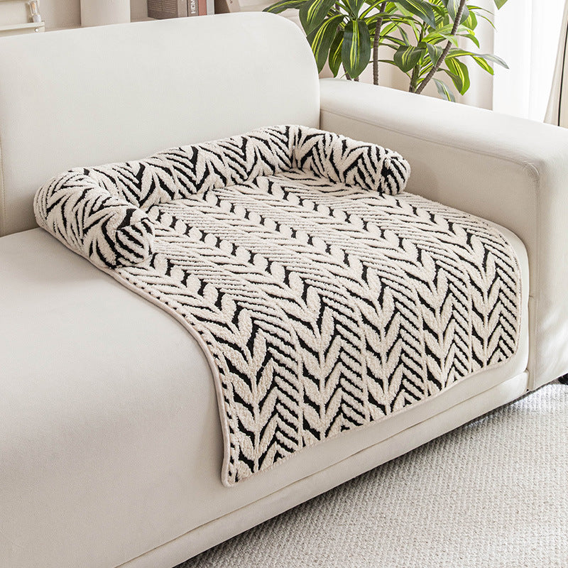 Pawling Lounge™ Plush Pet Bed